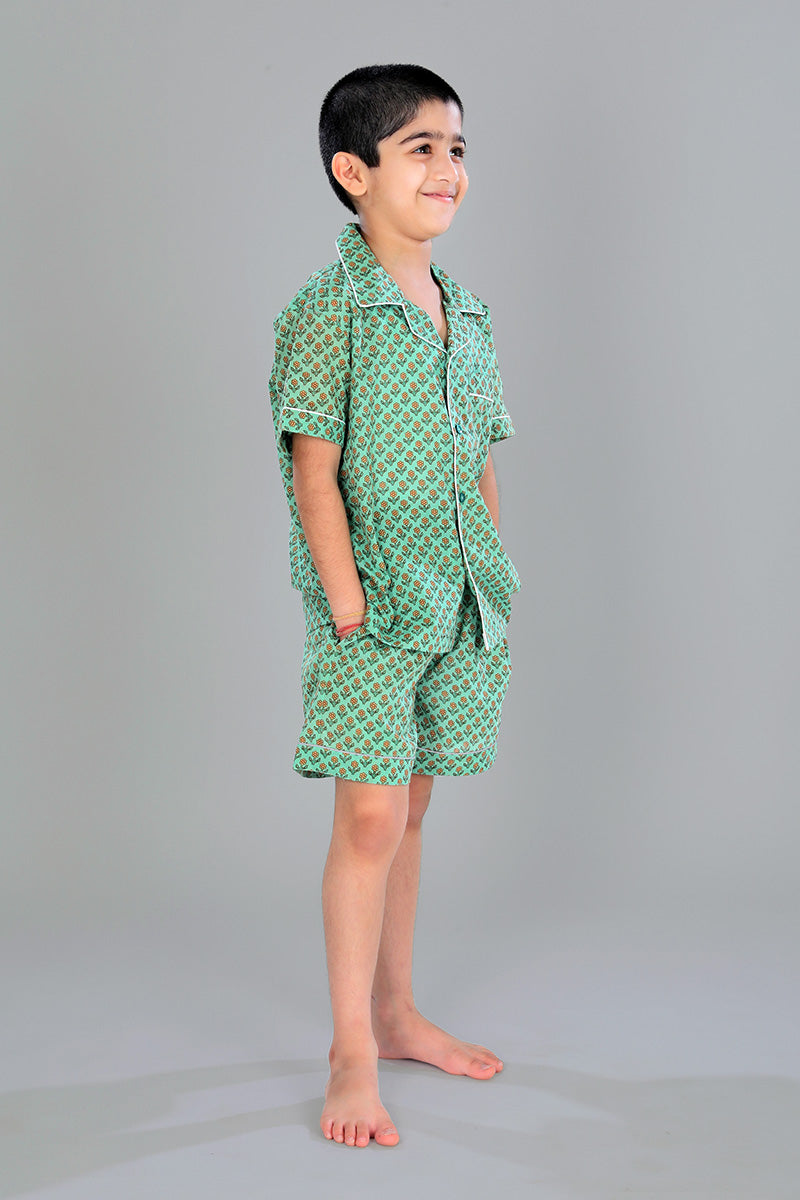 Short Sleeve Shirt + Shorts — side